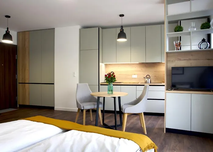 Essence Sapphire פוזנן