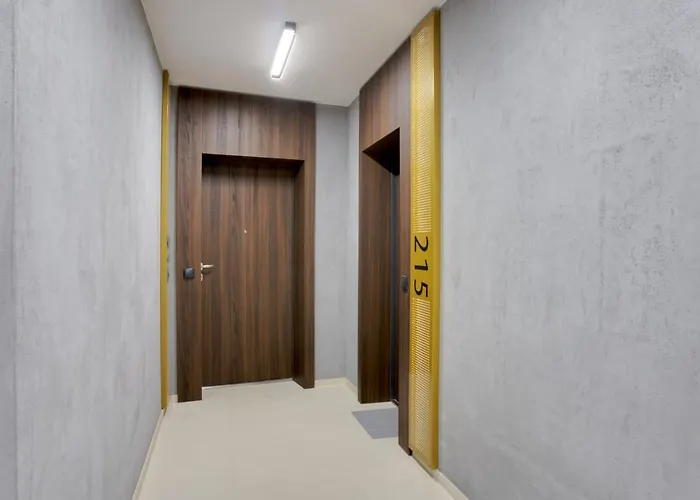 Apartment Essence Sapphire